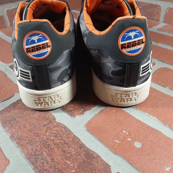 STAR WARS x ADIDAS SUPERSTAR - Picture 3 of 9